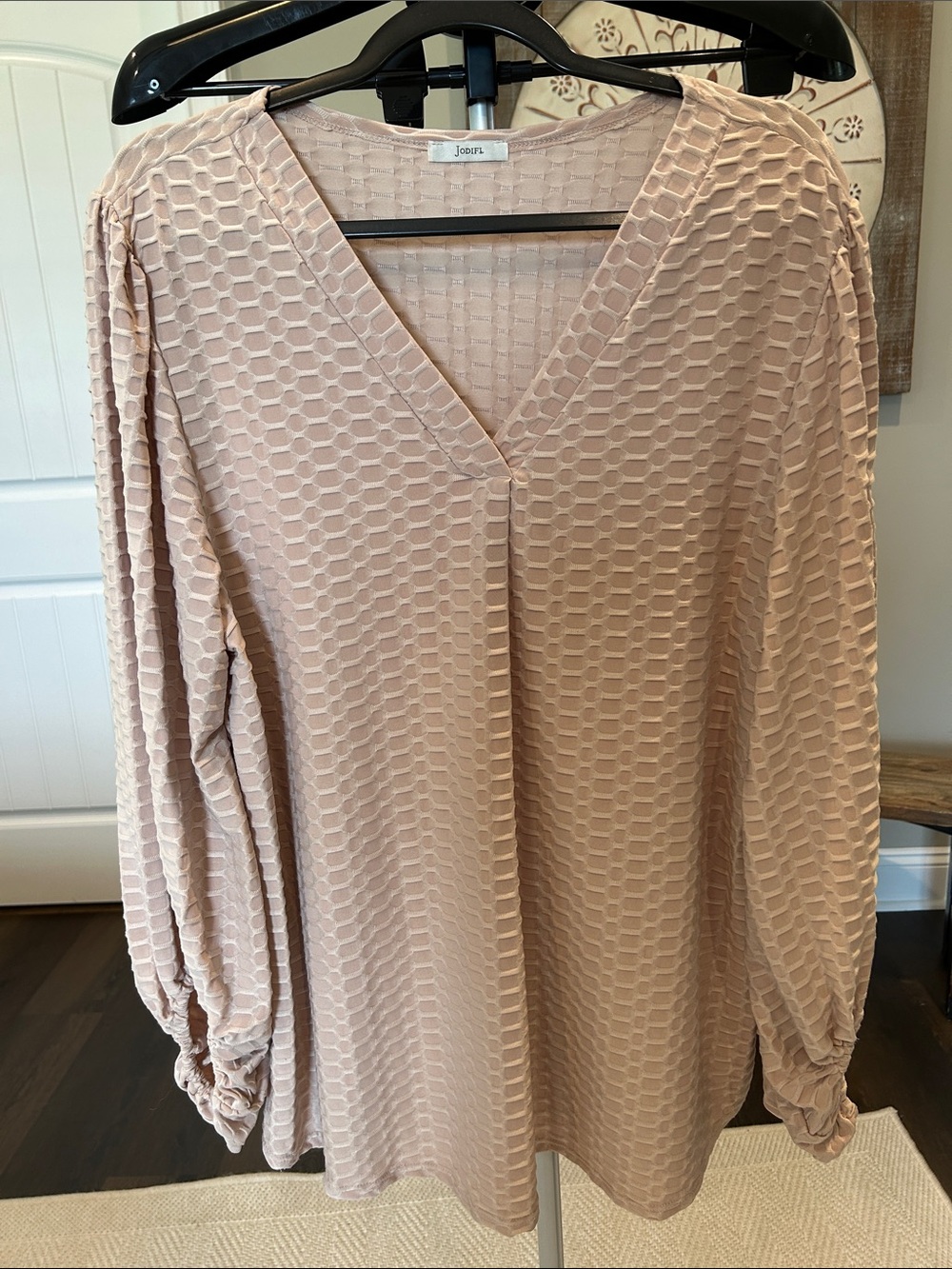Jodifl Textured V-Neck Top with cute sleeves! Beige / Soft